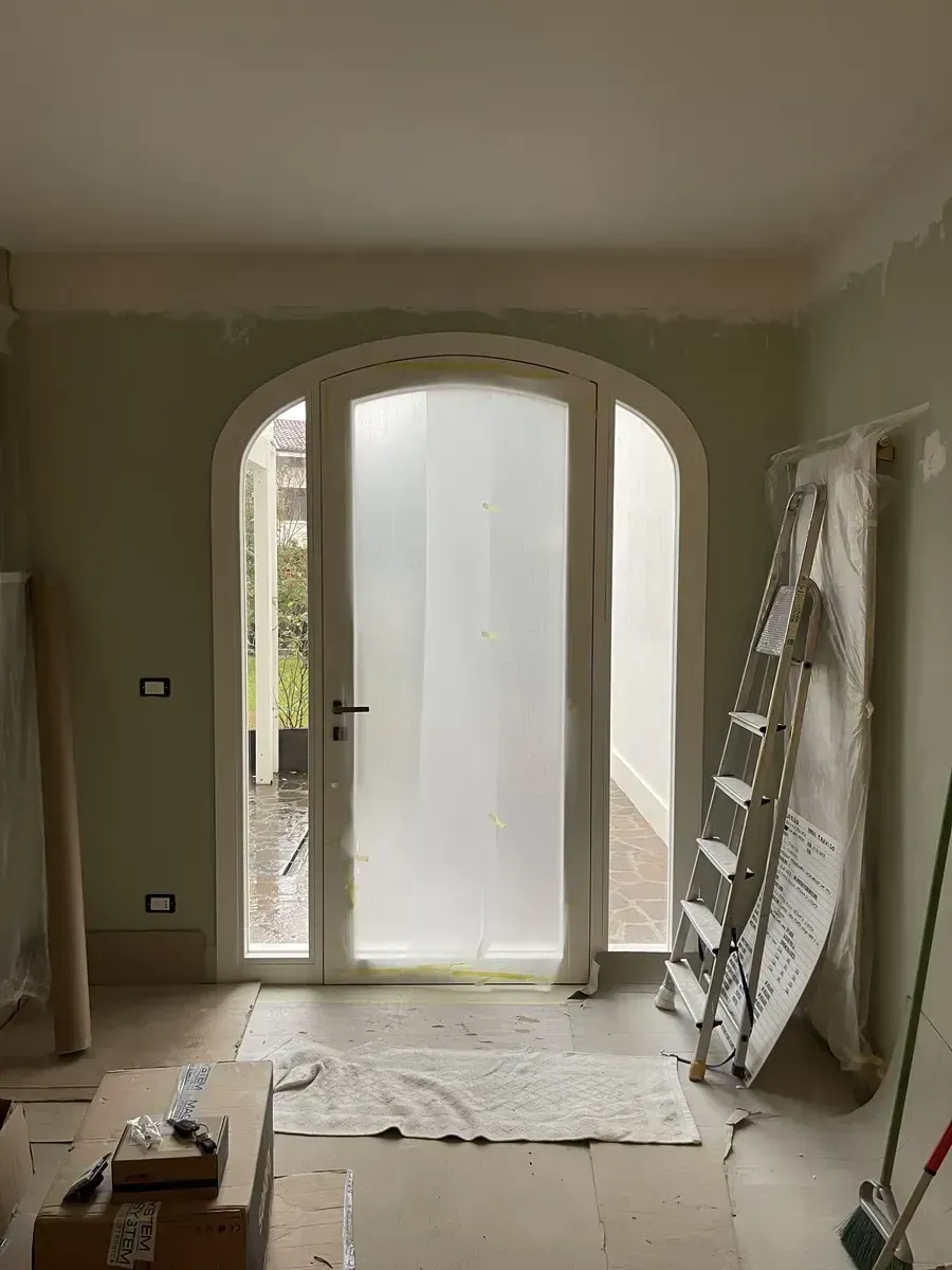 GALLERY HOUSE — 02
