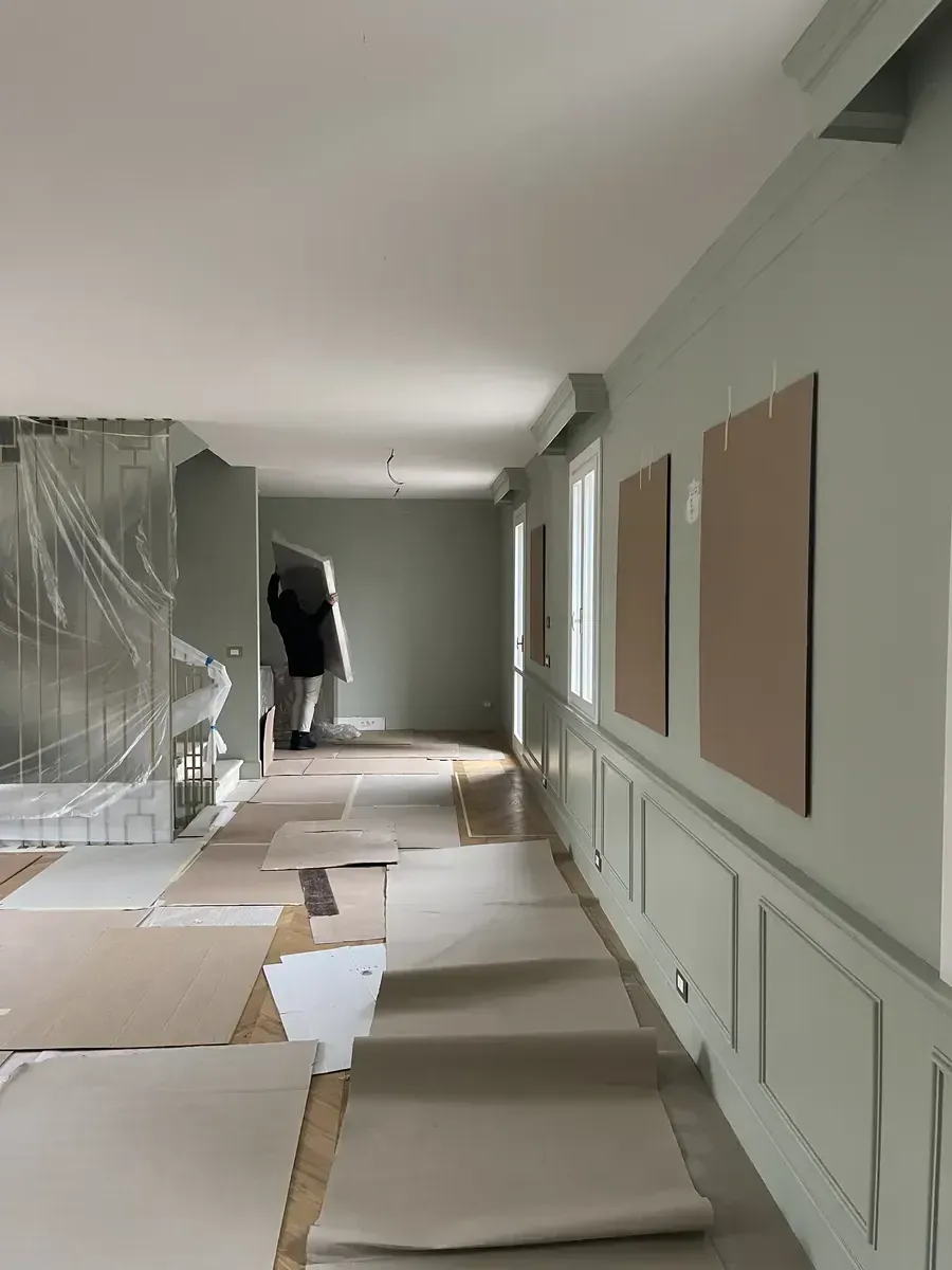 GALLERY HOUSE — 09